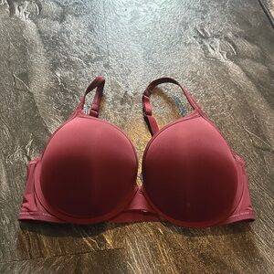 Victoria's Secret Burgudny Push Up TShirt Bra